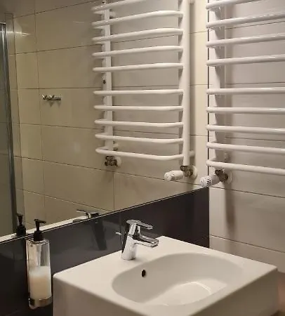 Czarna Gora S8 Siena