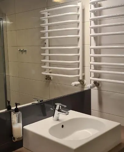 Czarna Gora S8 Siena